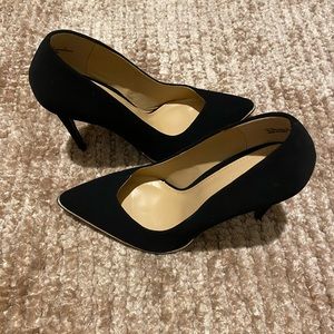 NWOT black suede heels